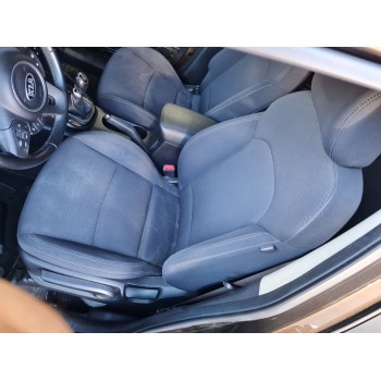 ASIENTO DELANTERO IZQUIERDO 