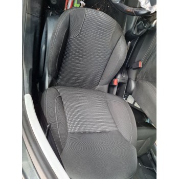 ASIENTO DELANTERO IZQUIERDO 