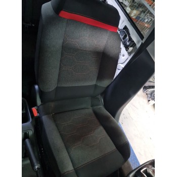 ASIENTO DELANTERO IZQUIERDO 