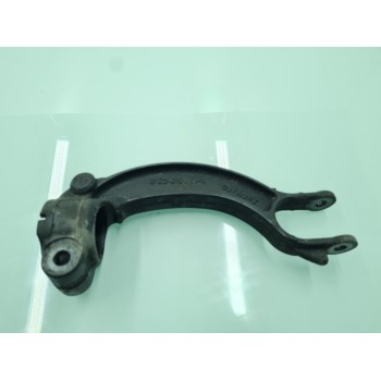 SOPORTE BRAZO SUSPENSION DELANTERO DERECHO 8K0413038 