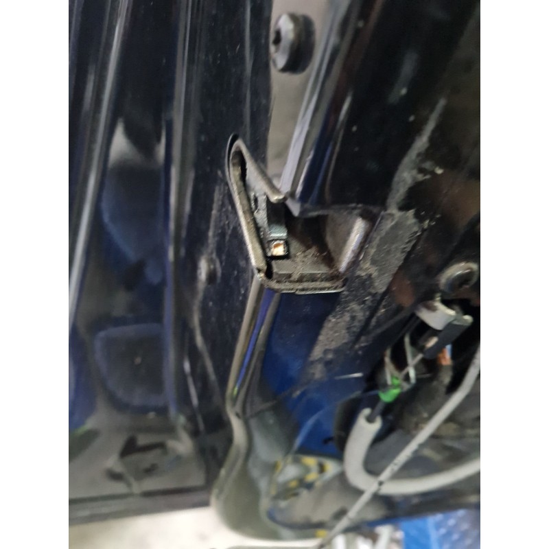 CERRADURA PUERTA DELANTERA IZQUIERDA 51217202143 