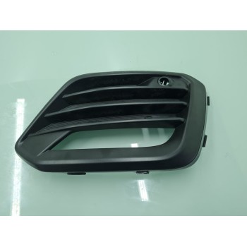 REJILLA PARAGOLPES DERECHA 575853666R 