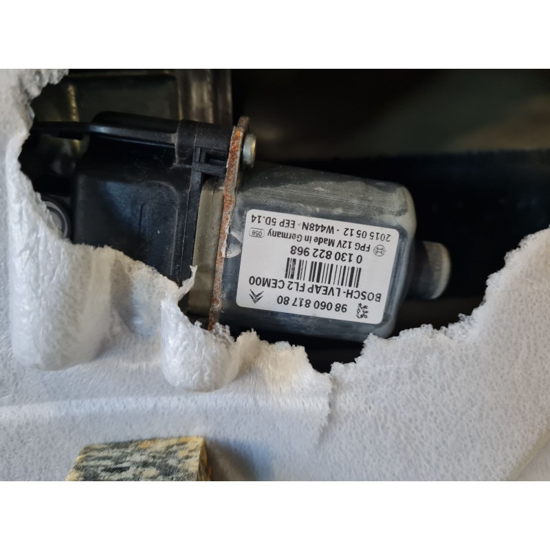 ELEVALUNAS DELANTERO DERECHO 9806081780 