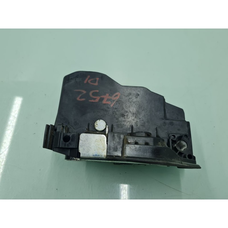 CERRADURA PUERTA DELANTERA IZQUIERDA 7229461 