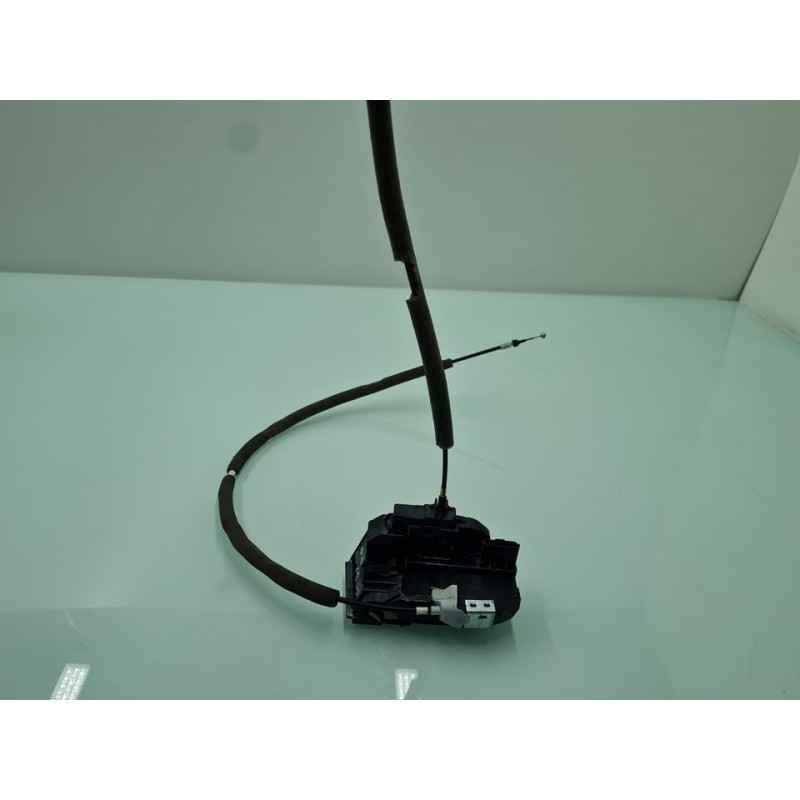 CERRADURA PUERTA DELANTERA DERECHA 