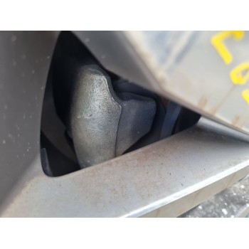 PINZA DE FRENO DELANTERA IZQUIERDA 8V0615123D 
