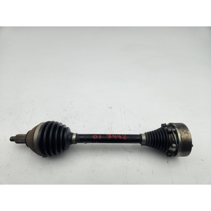 TRANSMISION DELANTERA IZQUIERDA 2Q0407271F 