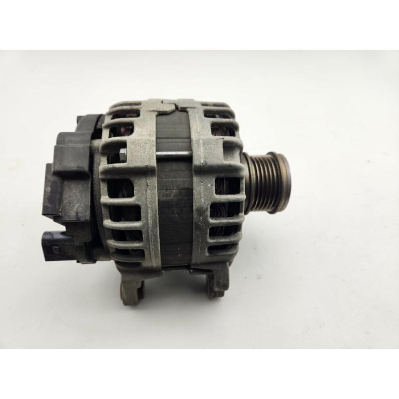 ALTERNADOR 04L903024T 