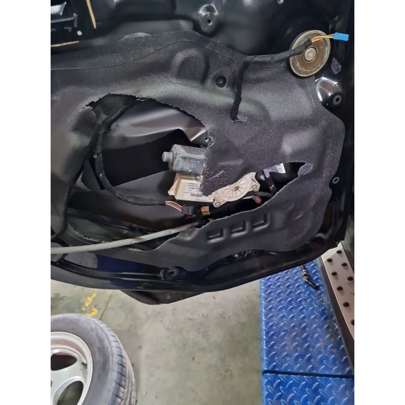 ELEVALUNAS TRASERO IZQUIERDO 51353448251 