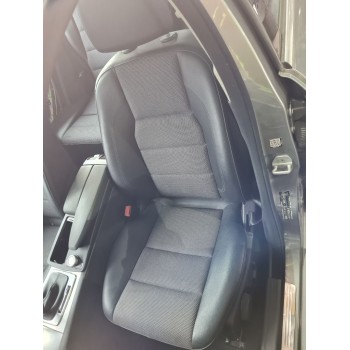 ASIENTO DELANTERO IZQUIERDO 