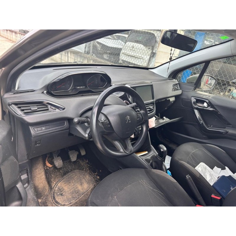 peugeot 208 del año 2014