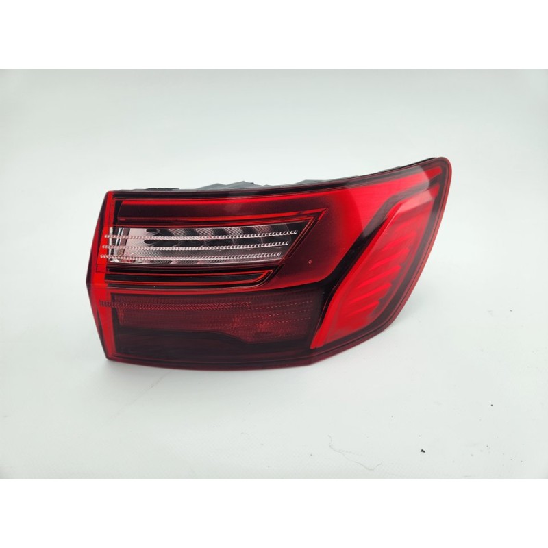 PILOTO TRASERO DERECHO 8W9945070AA 