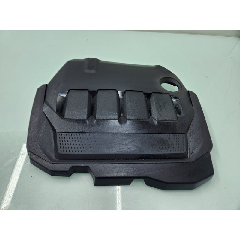 TAPA MOTOR 05L103925E 
