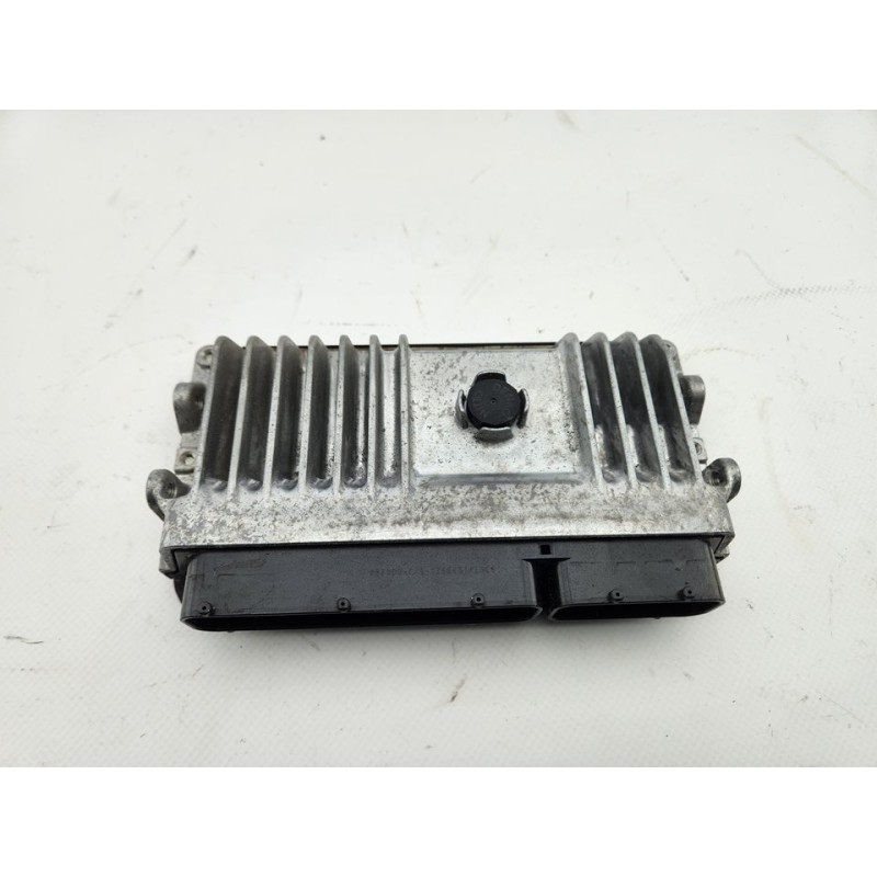 CENTRALITA MOTOR UCE 89661F4250 