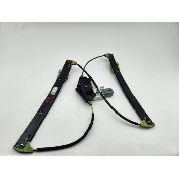 ELEVALUNAS DELANTERO DERECHO 8K0837462 