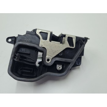 CERRADURA PUERTA DELANTERA IZQUIERDA A053702 