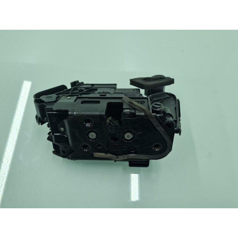 CERRADURA PUERTA TRASERA DERECHA A6E5TA839016E 