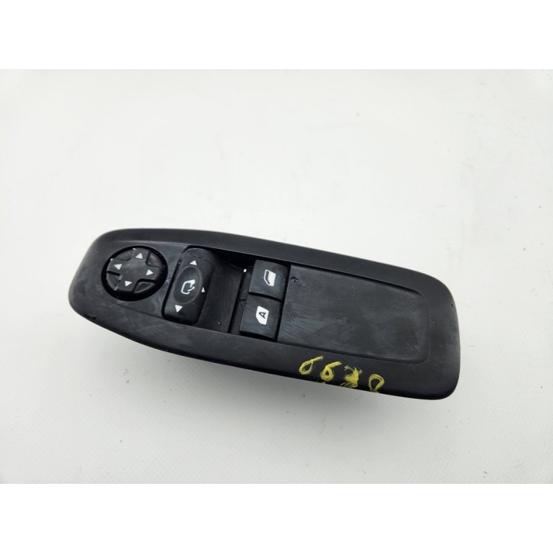 MANDO ELEVALUNAS DELANTERO IZQUIERDO 96751129ZD 