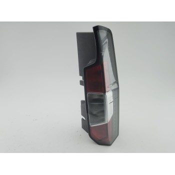 PILOTO TRASERO DERECHO R2X613404AC 