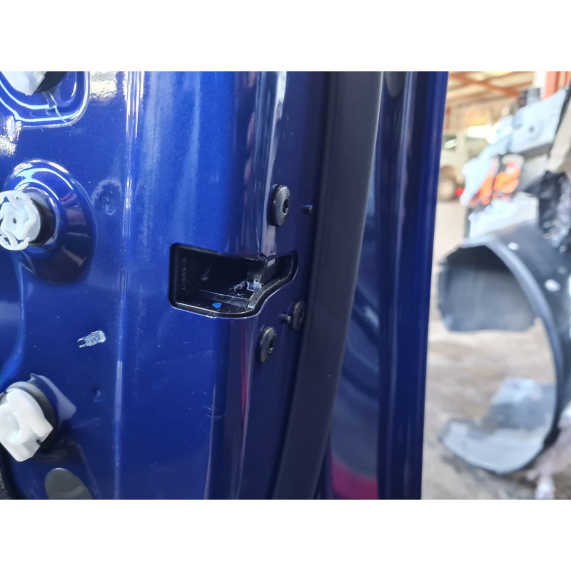 CERRADURA PUERTA DELANTERA DERECHA 