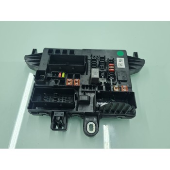 CAJA RELES / FUSIBLES 22737765 