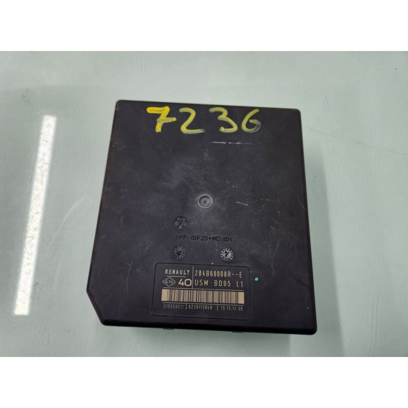 CAJA RELES / FUSIBLES 284B60008R 