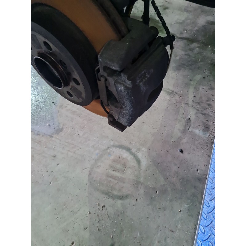 PINZA DE FRENO DELANTERA IZQUIERDA 34116765881 
