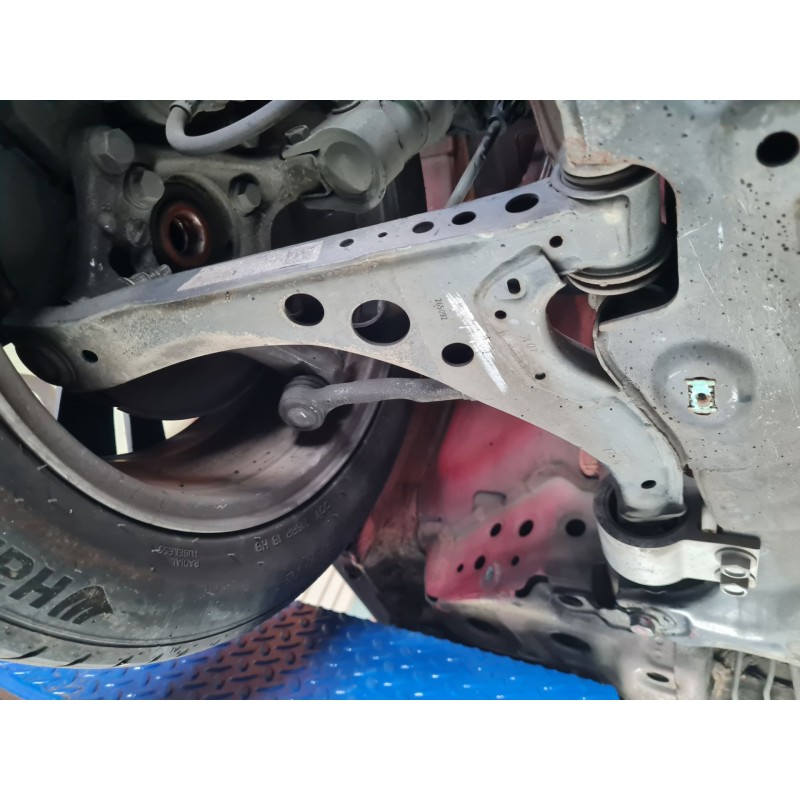 BRAZO SUSPENSION INFERIOR DELANTERO DERECHO 39021473 