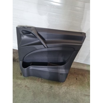 GUARNECIDO PUERTA DELANTERA DERECHA A6397270171 
