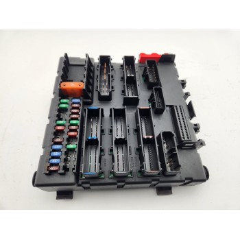 CAJA RELES / FUSIBLES 12769679 
