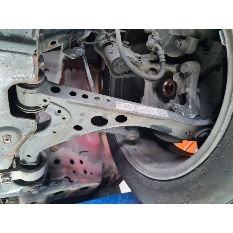 BRAZO SUSPENSION INFERIOR DELANTERO IZQUIERDO 39021472 
